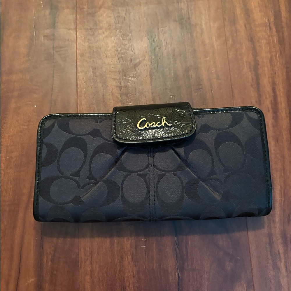 Coach Signature Black Key & Card Holder